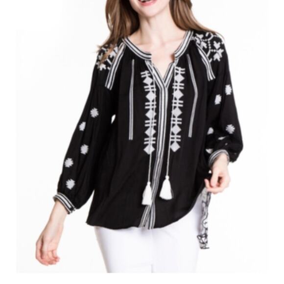 John Mark Tasseled Peasant Top Womens Size 1X Black White Cross Stitch Boho - Picture 11 of 11